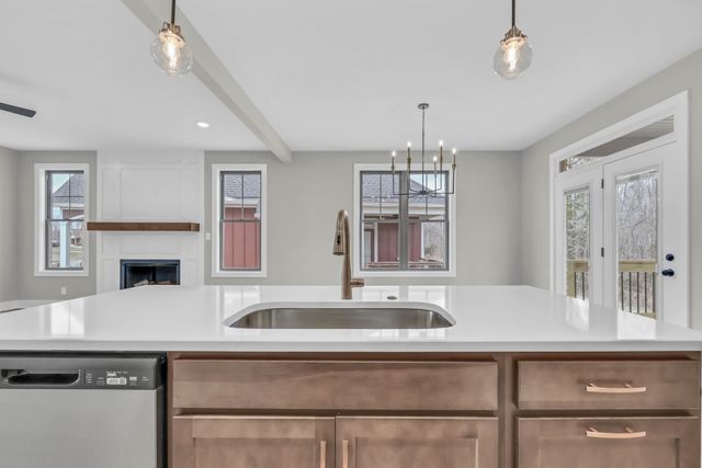 109 Cottage Ln, Clarksville, TN 37043