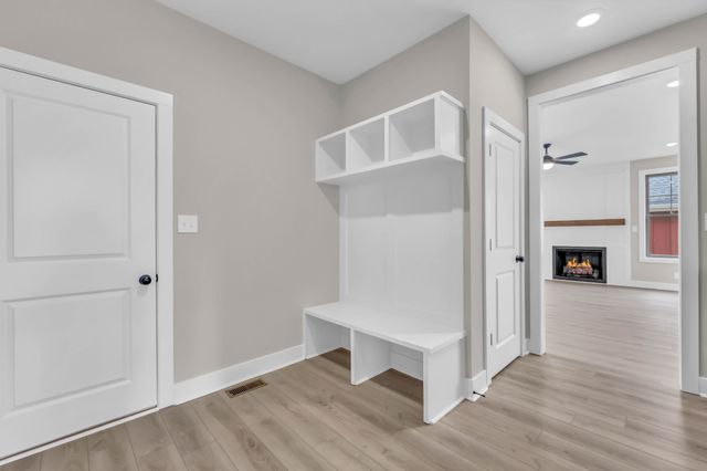 109 Cottage Ln, Clarksville, TN 37043