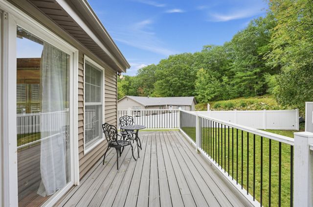 21 Andrew Cir, Stoughton, MA 02072