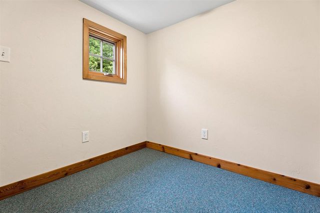 122 POPLAR COURT, Neenah, WI 54956