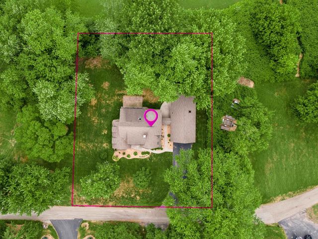 122 POPLAR COURT, Neenah, WI 54956
