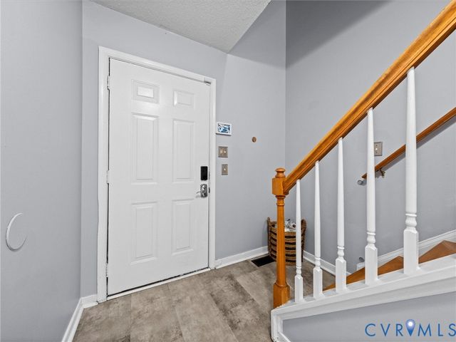 6712 N Hedges Rd, Chesterfield, VA 23224