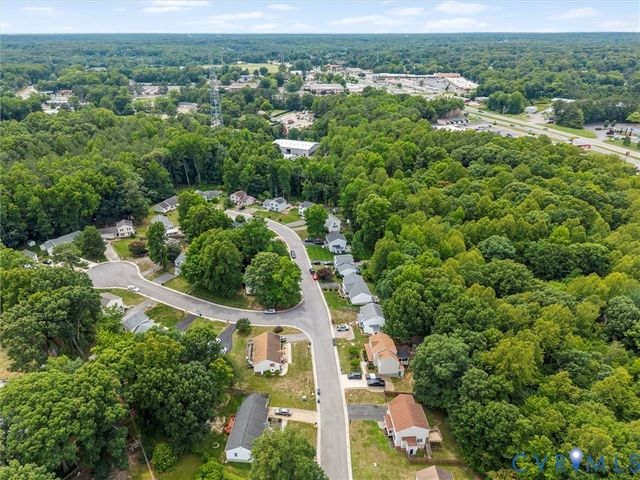 6712 N Hedges Rd, Chesterfield, VA 23224