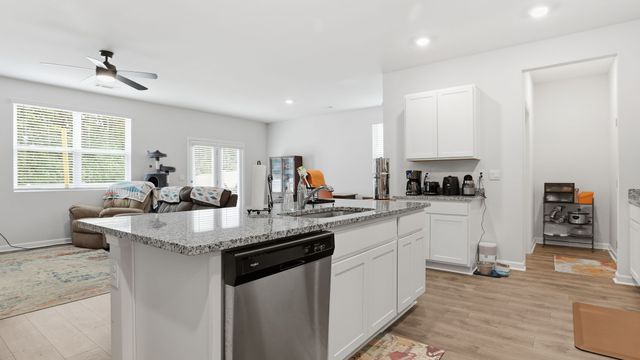 7085 Scotlyn Way, White House, TN 37188