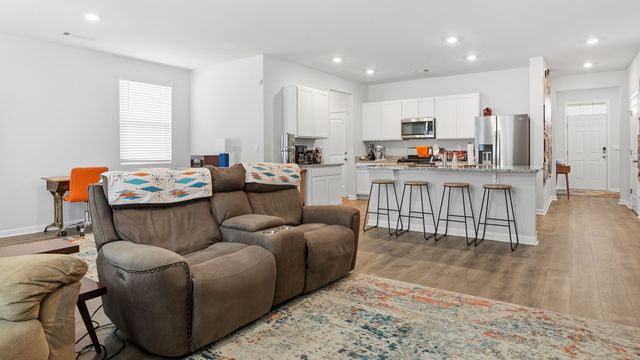 7085 Scotlyn Way, White House, TN 37188