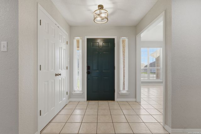 1174 Vista Bonita, New Braunfels, TX 78130