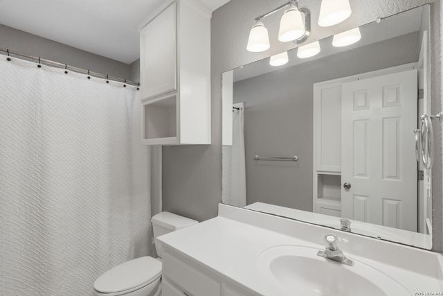 1174 Vista Bonita, New Braunfels, TX 78130