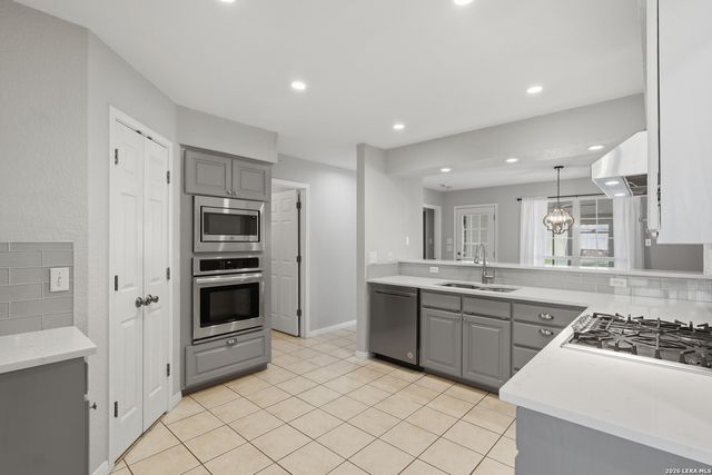 1174 Vista Bonita, New Braunfels, TX 78130