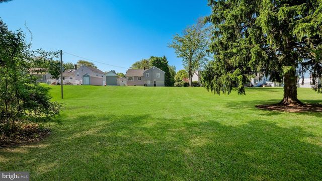 505 WELLINGTON RD, Norristown, PA 19403