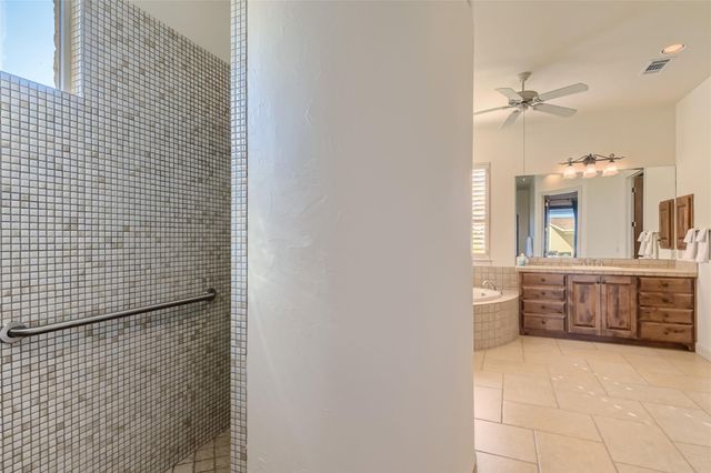 3900 Peak Lookout DR, Austin, TX 78738