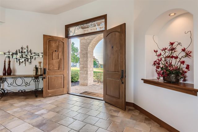 3900 Peak Lookout DR, Austin, TX 78738