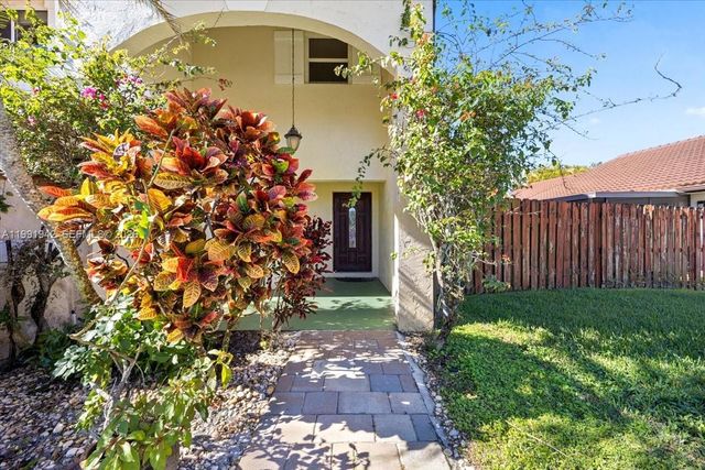 2560 Bass Way 2560, Cooper City, FL 33026