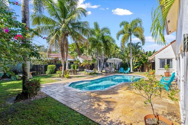 2560 Bass Way 2560, Cooper City, FL 33026