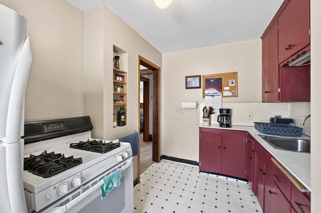 287 Duke Street, Saint Paul, MN 55102