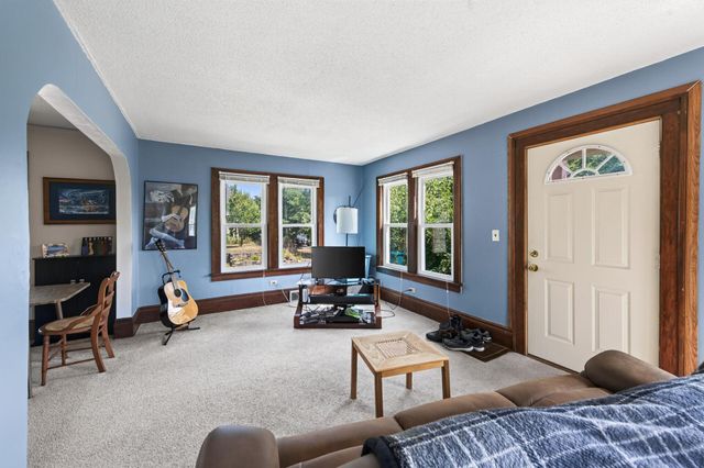 287 Duke Street, Saint Paul, MN 55102