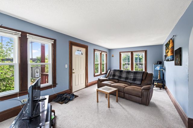 287 Duke Street, Saint Paul, MN 55102