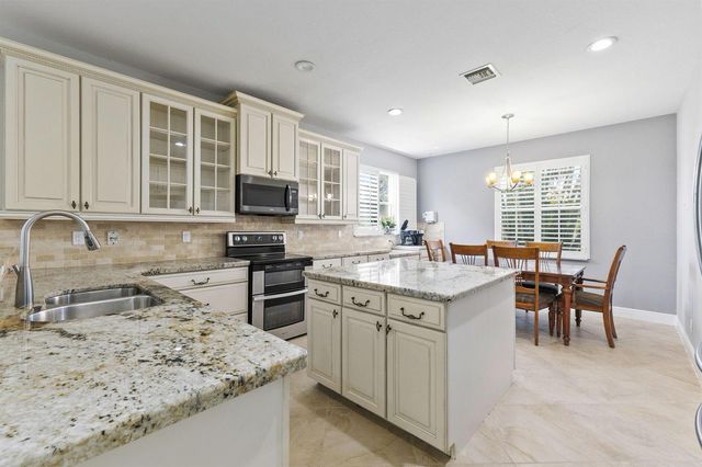 1428 SE Summit Trail, Stuart, FL 34997