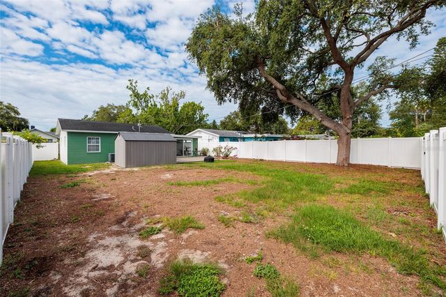 661 63RD AVENUE S, St Petersburg, FL 33705