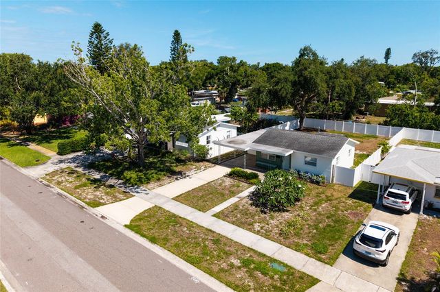 661 63RD AVENUE S, St Petersburg, FL 33705