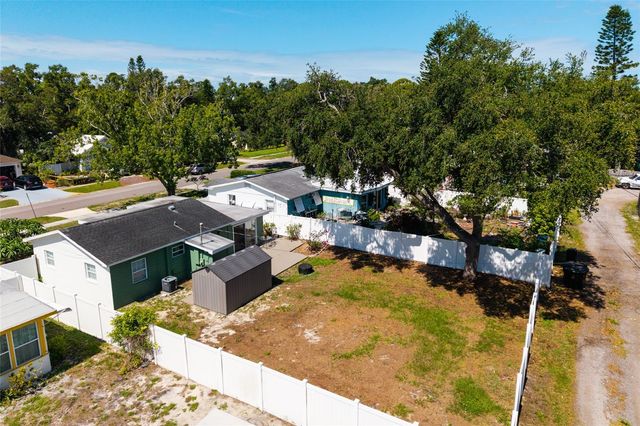 661 63RD AVENUE S, St Petersburg, FL 33705