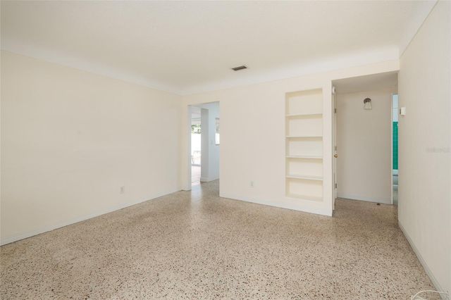661 63RD AVENUE S, St Petersburg, FL 33705