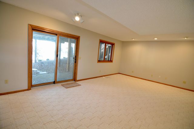 1416 Forest Park Lane, Burnsville, MN 55337