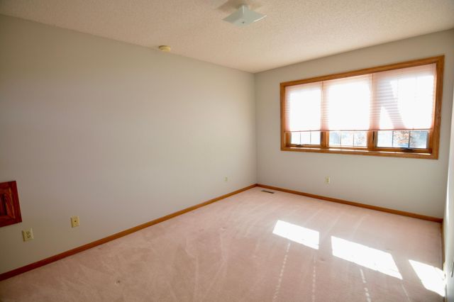 1416 Forest Park Lane, Burnsville, MN 55337