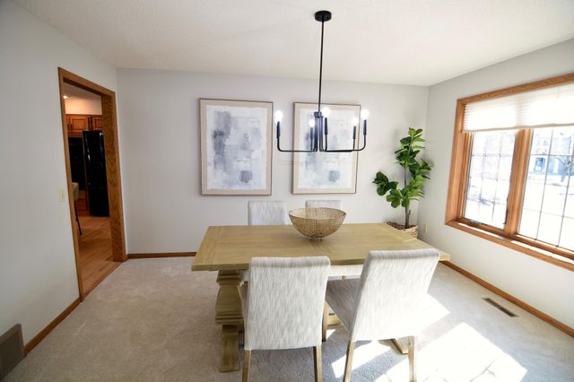 1416 Forest Park Lane, Burnsville, MN 55337