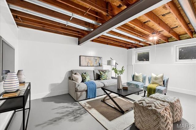 1208 S 13th Street, St Louis, MO 63104