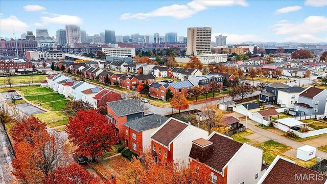 1208 S 13th Street, St Louis, MO 63104