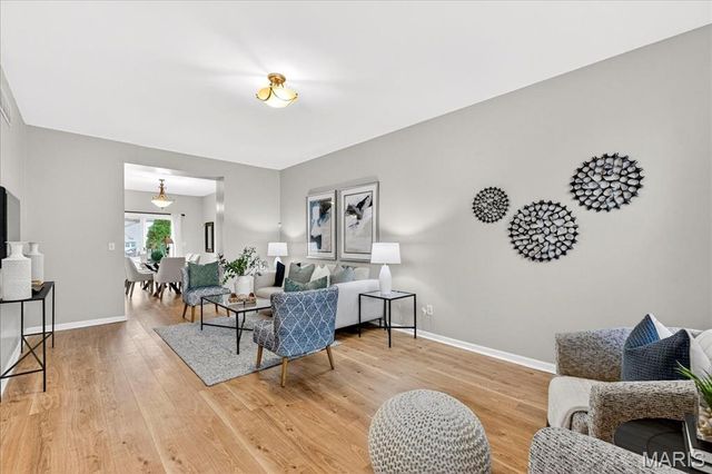 1208 S 13th Street, St Louis, MO 63104