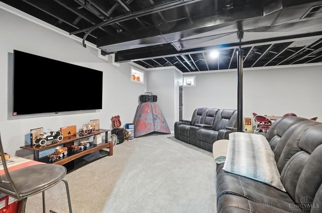 1548 Alexander Drive, Hamilton, OH 45013