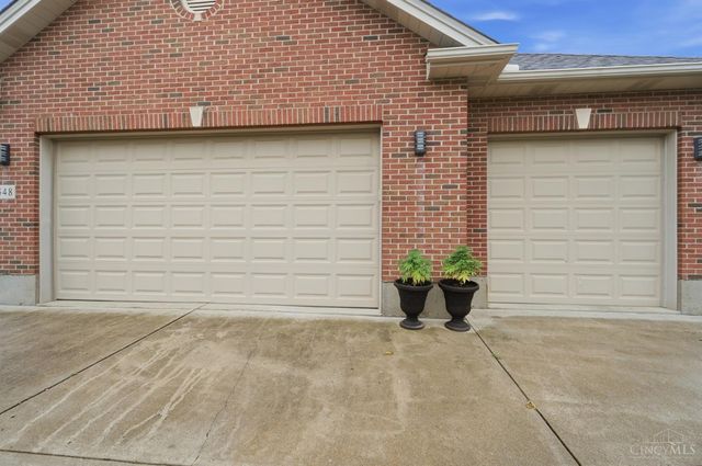 1548 Alexander Drive, Hamilton, OH 45013