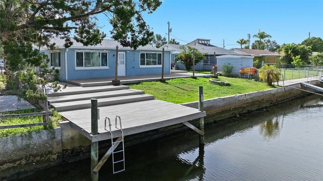 13916 SOMMERS AVENUE, Hudson, FL 34667