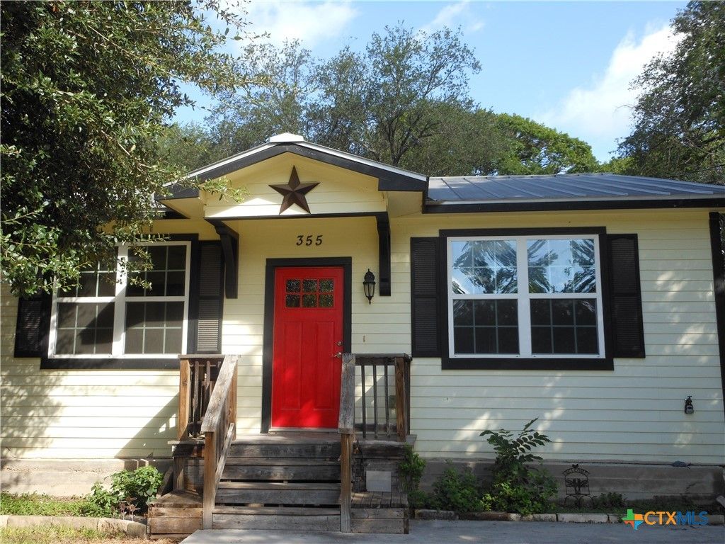 355 Hampe Street, New Braunfels, TX 78130