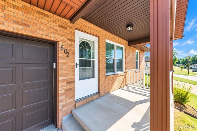602 Stewart Street, De Soto, MO 63020