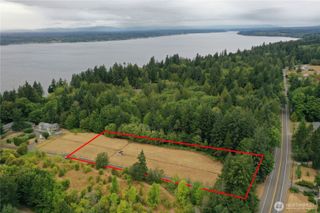 3615 Boston Harbor Road NE, Olympia, WA 98506