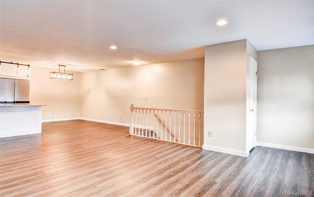 60 The Rise, Warwick, NY 10990