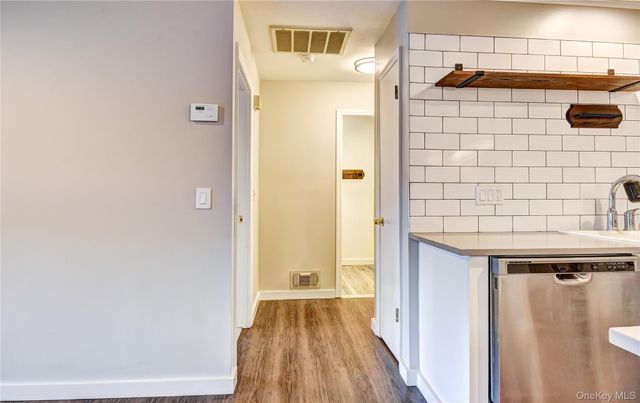 60 The Rise, Warwick, NY 10990