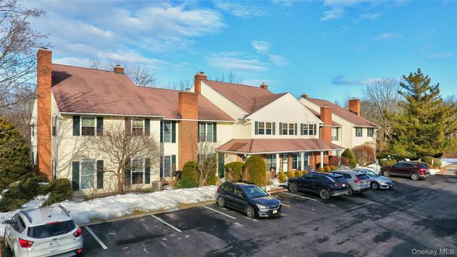 60 The Rise, Warwick, NY 10990