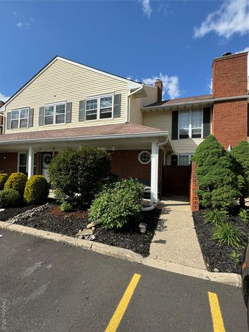 60 The Rise, Warwick, NY 10990