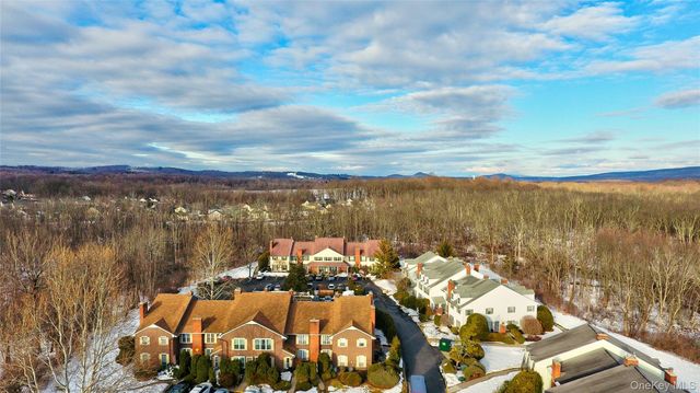 60 The Rise, Warwick, NY 10990