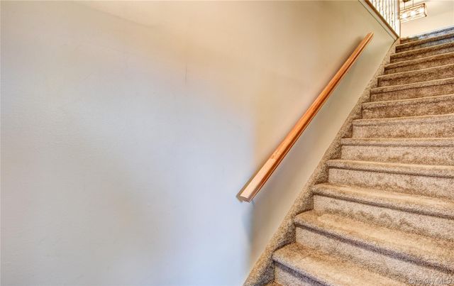 60 The Rise, Warwick, NY 10990