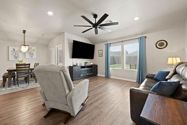 10345 NW 26th Street, Yukon, OK 73099