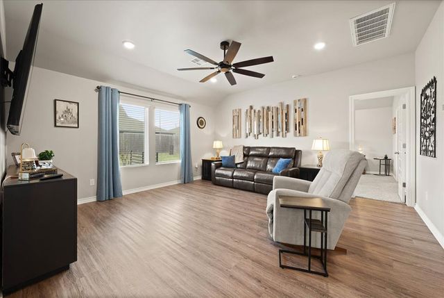 10345 NW 26th Street, Yukon, OK 73099