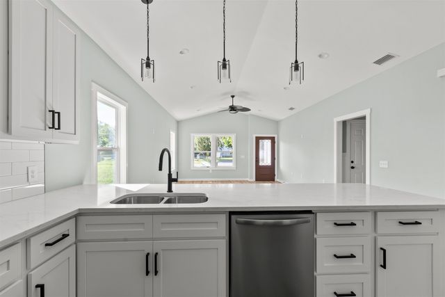 140 Jackson Blvd, St Augustine, FL 32095