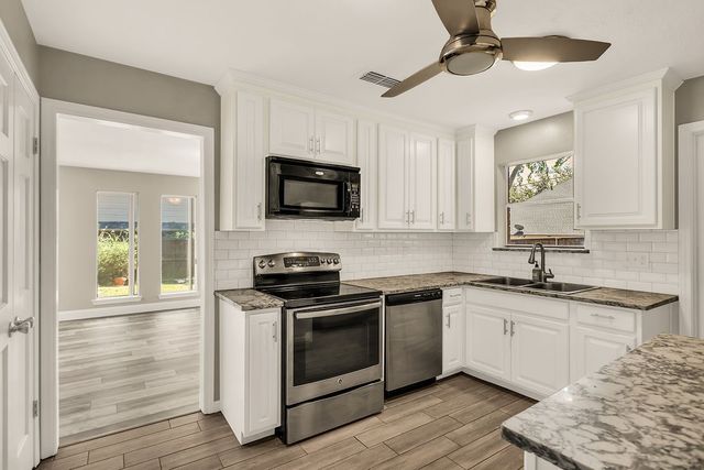 1005 Nottingham Drive, Carrollton, TX 75007