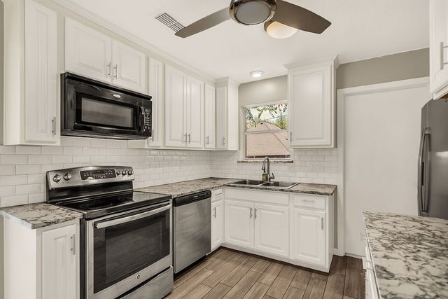 1005 Nottingham Drive, Carrollton, TX 75007