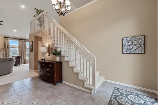 781 Pheasant Run West Drive, Wixom, MI 48393