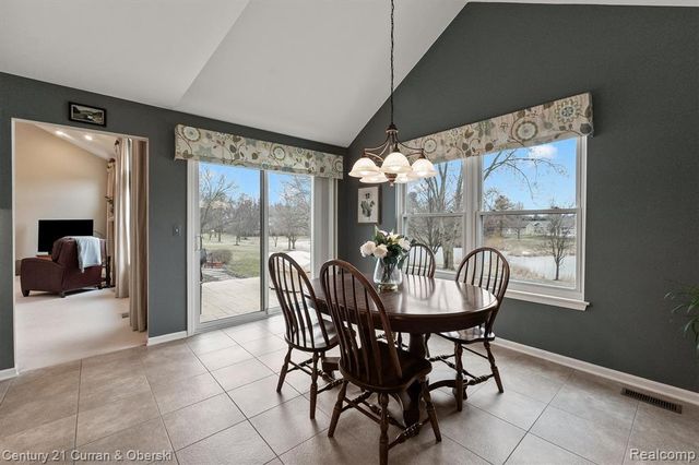 781 Pheasant Run West Drive, Wixom, MI 48393